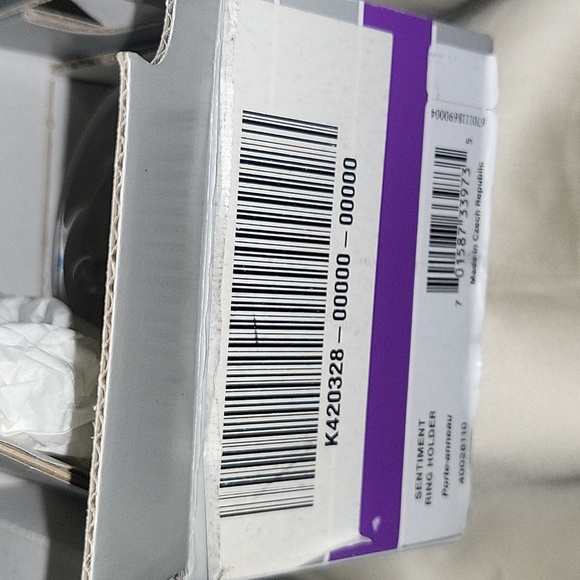 Marquis Ring Holder - Picture 2 of 7